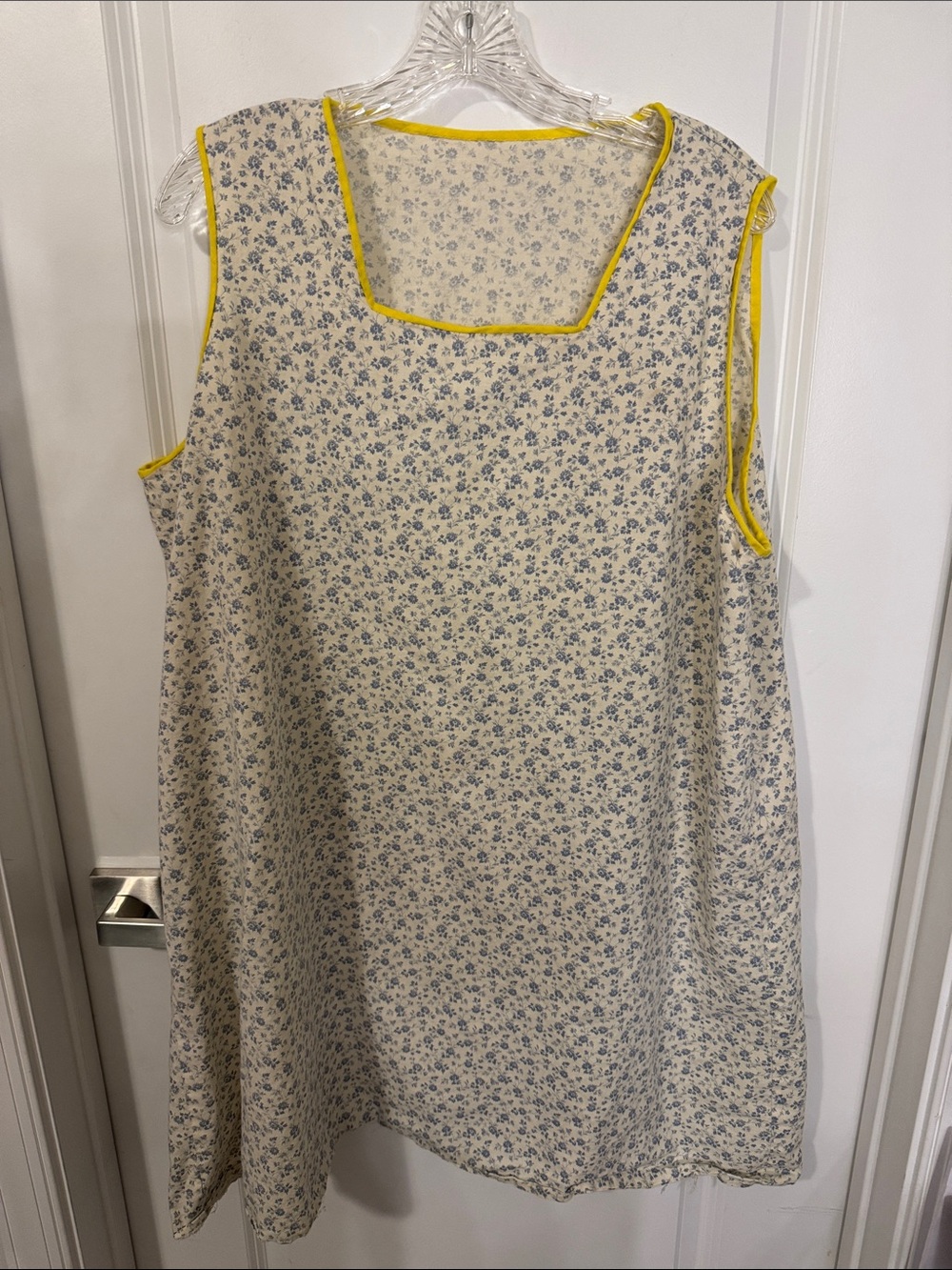 Vintage Sleeveless Cream Midi Dress with Blue Floral Print and Yellow Trim